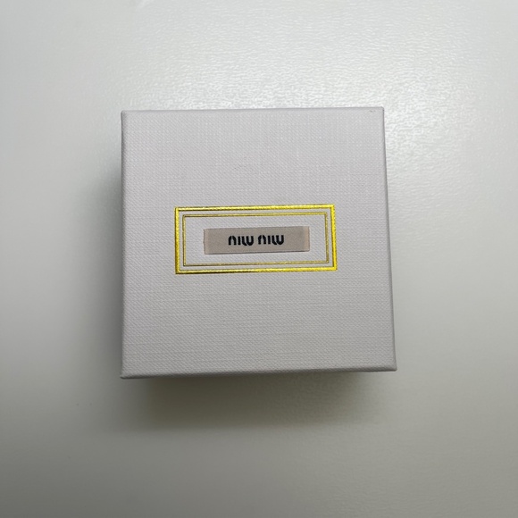 NEW Miu Miu Crystal & Faux Pearl Drop embellished Earrings silver white clear - Picture 7 of 8